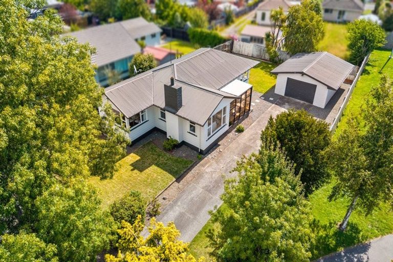 Photo of property in 47 Emlyn Place, Avondale, Christchurch, 8061