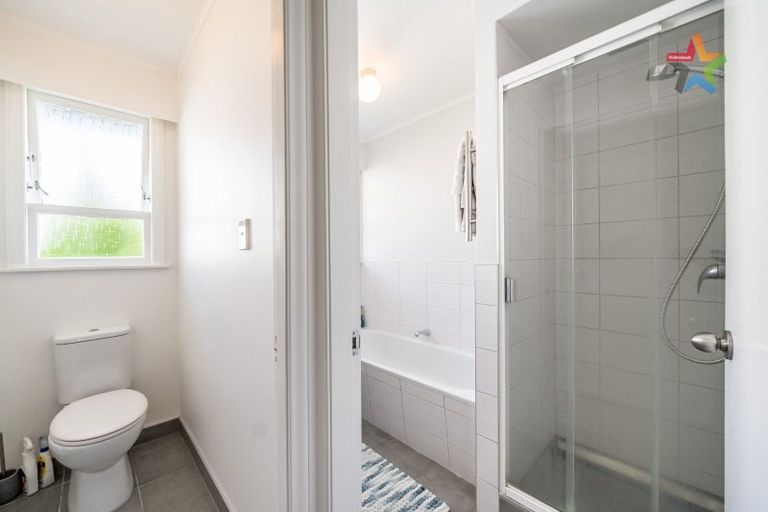 Photo of property in 9 Miro Street, Eastbourne, Lower Hutt, 5013