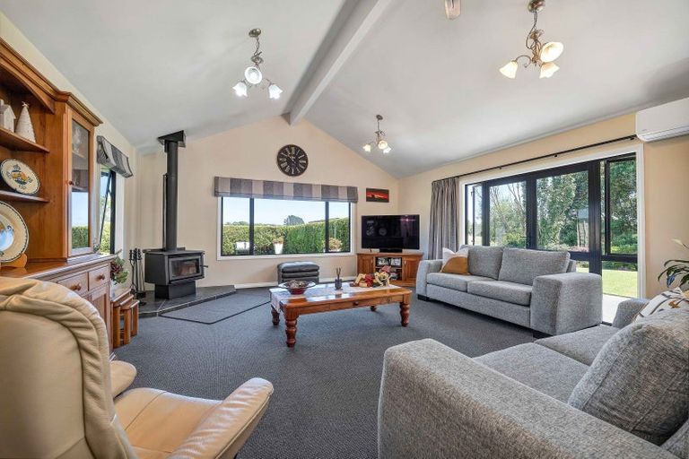 Photo of property in 12c Takiroa Street, Urenui, 4375