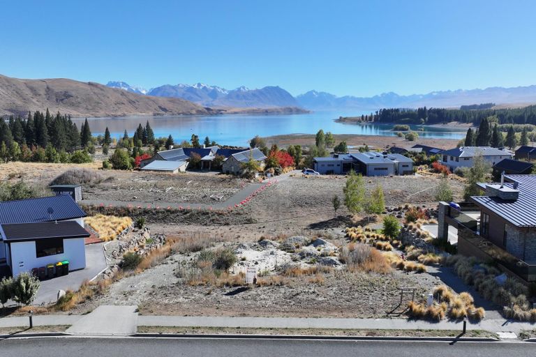 Photo of property in 18 Mistake Drive, Lake Tekapo, 7999