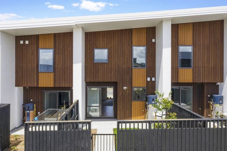 Photo of property in 20 Vasi Drive, Hobsonville, Auckland, 0616