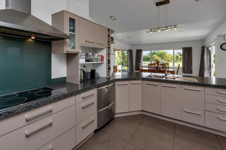 Photo of property in 712 One Tree Point Road, Ruakaka, Whangarei, 0171