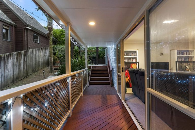 Photo of property in 2/13a Sandspit Road, Cockle Bay, Auckland, 2014