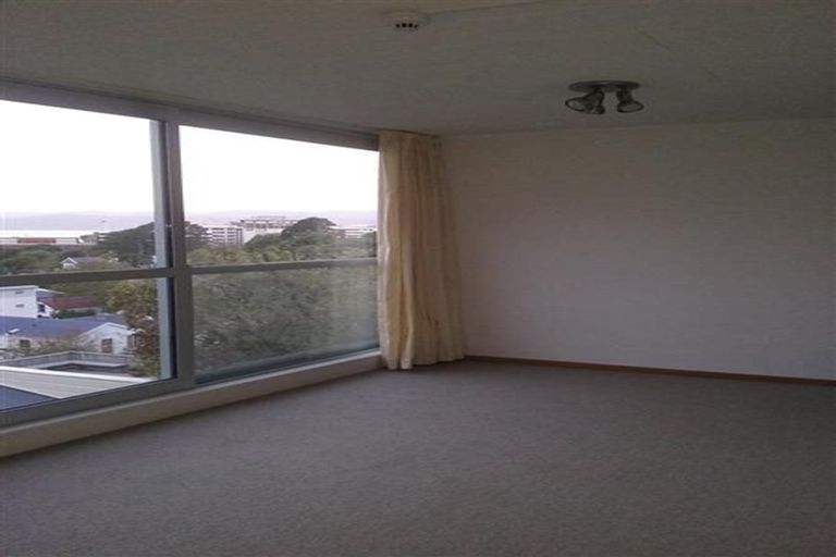 Photo of property in 3/24 Patanga Crescent, Thorndon, Wellington, 6011