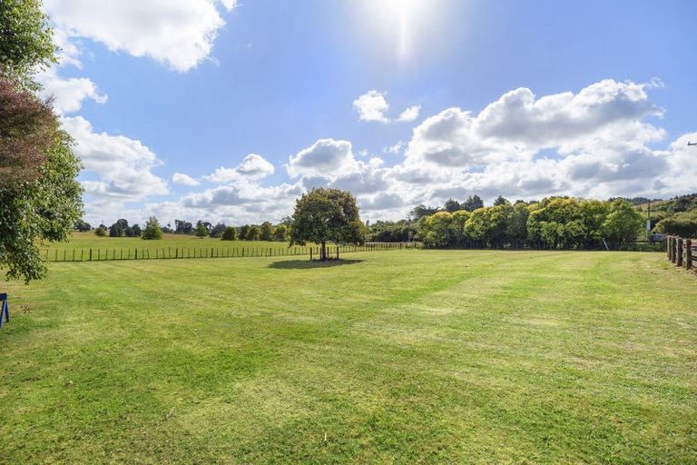 Photo of property in 149 Kimptons Road, Brookby, Manurewa, 2576