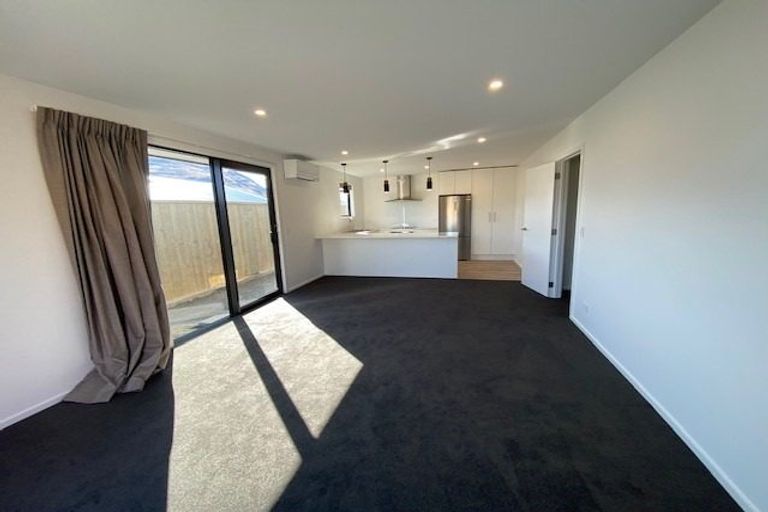 Photo of property in 53 Shepherd Road, Jacks Point, Queenstown, 9371