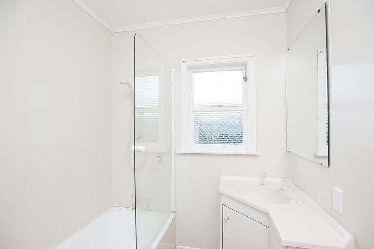 Photo of property in 21 Turenne Street, Inner Kaiti, Gisborne, 4010