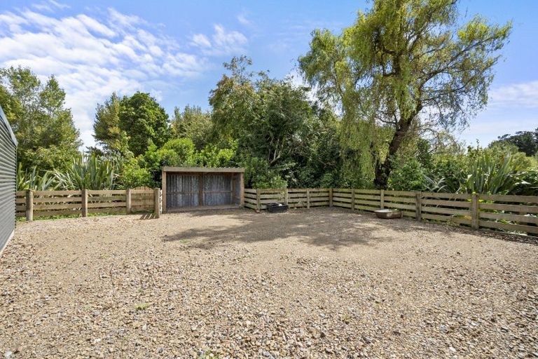 Photo of property in 23 Hennesey Road, Shannon, Palmerston North, 4474
