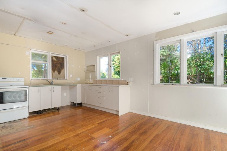 Photo of property in 19a Newington Road, Henderson, Auckland, 0612