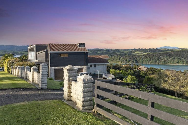 Photo of property in 4 Kotare Place, Sandspit, Warkworth, 0982