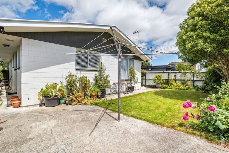 Photo of property in 2/148 Beach Road, North New Brighton, Christchurch, 8083
