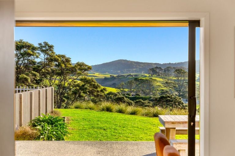 Photo of property in 94 Amreins Road, Waitakere, Henderson, 0782