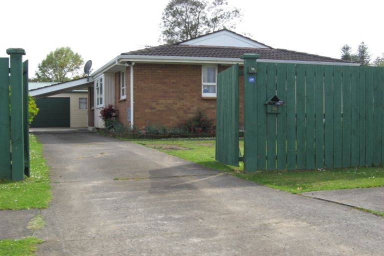 Photo of property in 24 Court Town Close, Mangere, Auckland, 2022