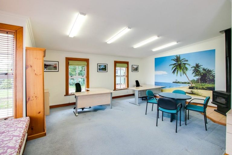 Photo of property in 1010 Heretaunga Street East, Parkvale, Hastings, 4122