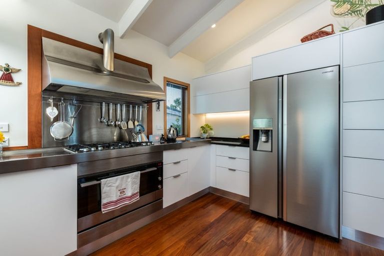 Photo of property in 43 Aotearoa Terrace, Murrays Bay, Auckland, 0630