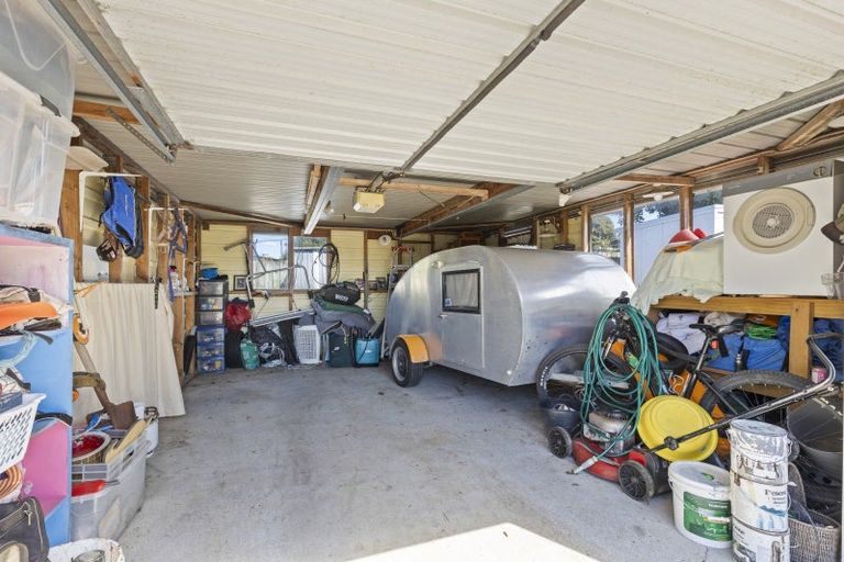 Photo of property in 2 Honnor Place, Hurdon, New Plymouth, 4310