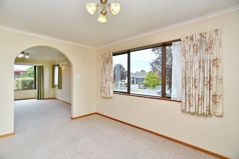 Photo of property in 15 Regent Avenue, Rangiora, 7400
