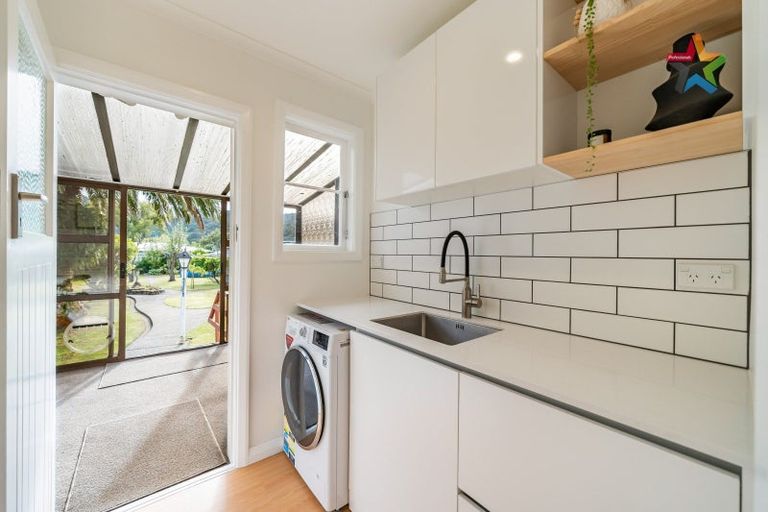 Photo of property in 21 Bledisloe Crescent, Wainuiomata, Lower Hutt, 5014