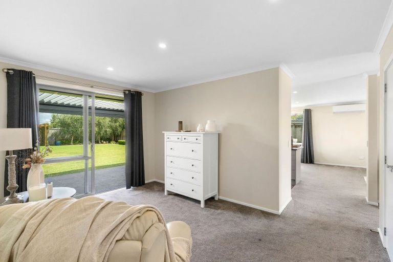 Photo of property in 4 Pohatu Lane, Otaki, 5512