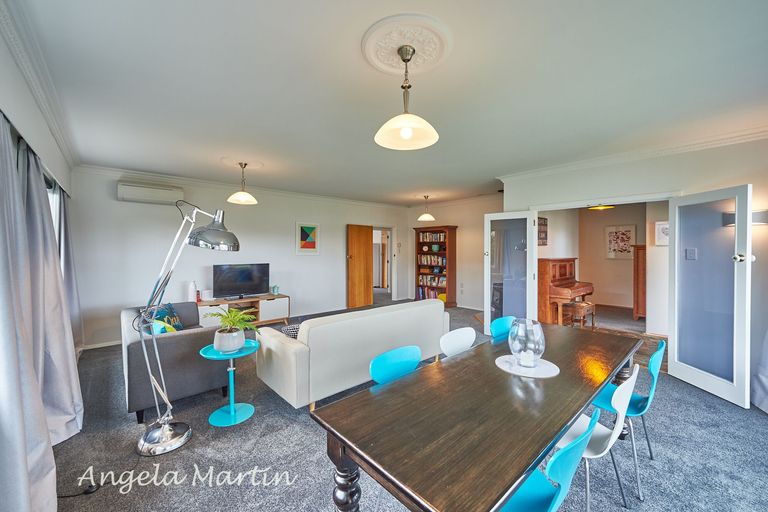 Photo of property in 19 Newcastle Street, Hokowhitu, Palmerston North, 4410