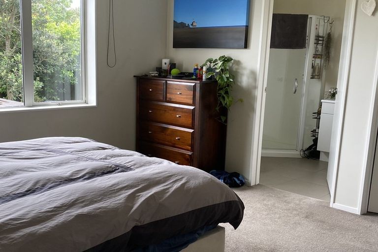 Photo of property in 9 Bonny Crescent, Massey, Auckland, 0614