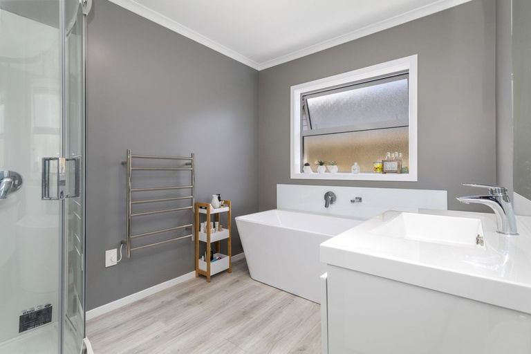 Photo of property in 62 Ruahine Street, Trentham, Upper Hutt, 5018