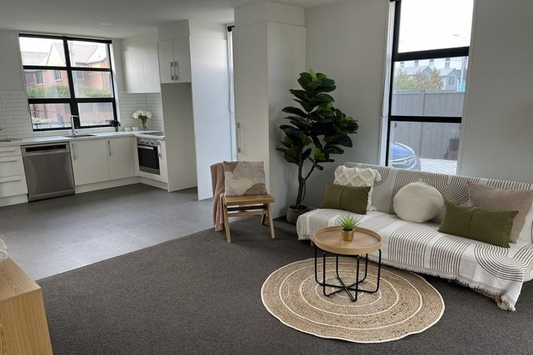 Photo of property in 6/27 Gracefield Avenue, Christchurch Central, Christchurch, 8013