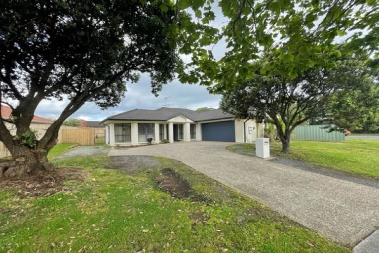 Photo of property in 1 Kellaway Drive, East Tamaki, Auckland, 2013