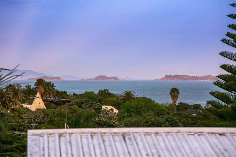 Photo of property in 52a Channel View Road, Campbells Bay, Auckland, 0630