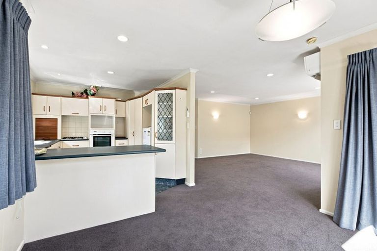 Photo of property in 14 Olympus Grove, Papamoa Beach, Papamoa, 3118
