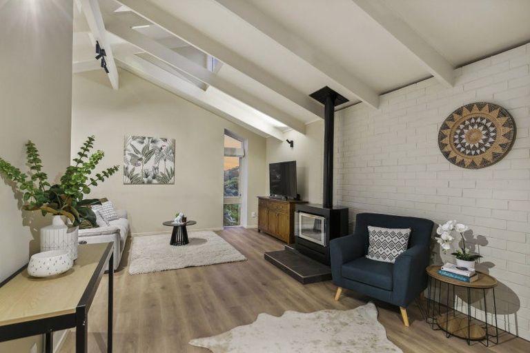 Photo of property in 56 Monaghan Avenue, Karori, Wellington, 6012