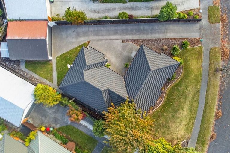 Photo of property in 45 Karnak Crescent, Russley, Christchurch, 8042