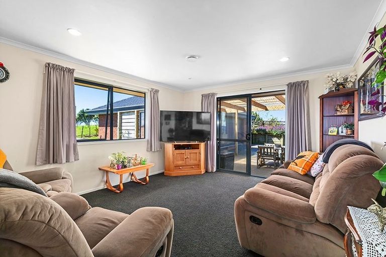 Photo of property in 52 Fishlock Road, Te Arai, Wellsford, 0974