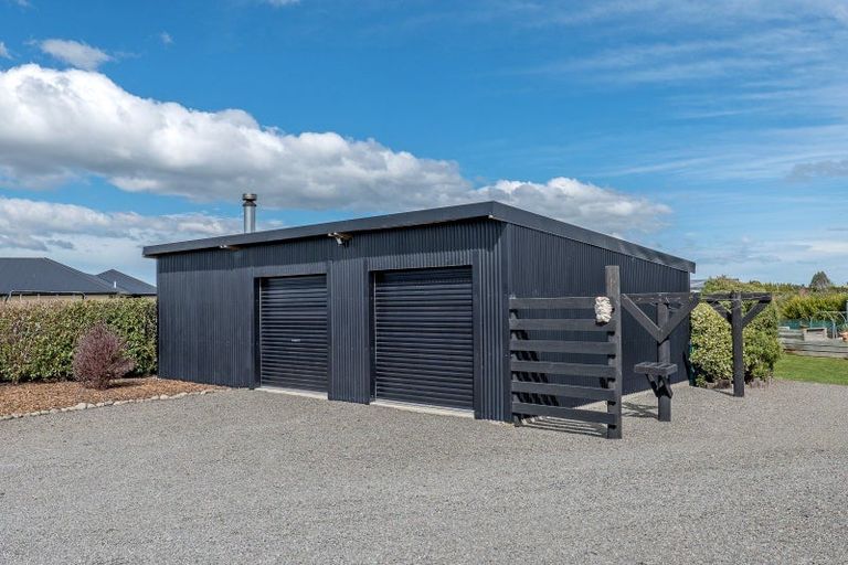 Photo of property in 29 Whitcombe Place, Darfield, 7571