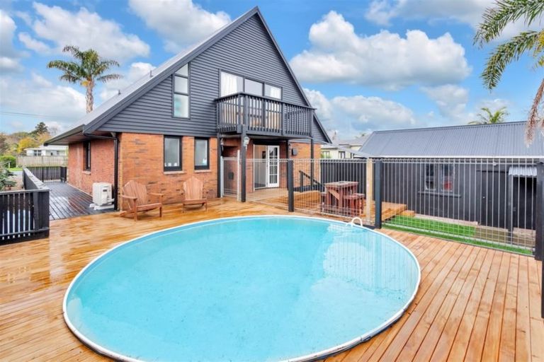 Photo of property in 241 Victoria Street West, Pukekohe, 2120