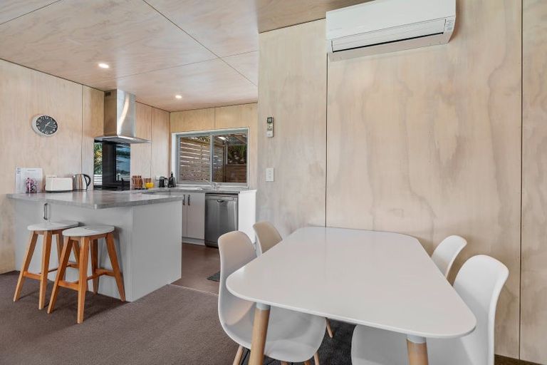 Photo of property in 77 Anglers Avenue, Warea, New Plymouth, 4381