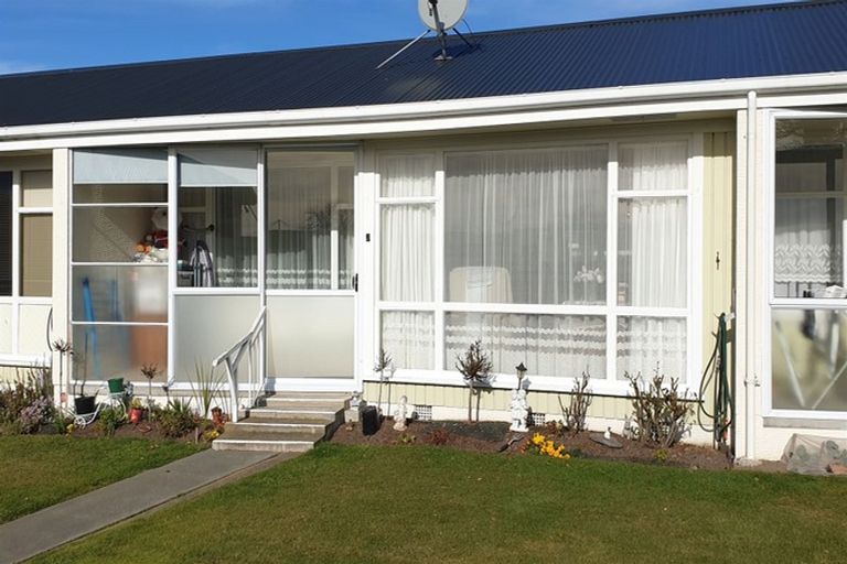 Photo of property in 1-11/94 Avenue Road, West End, Timaru, 7910