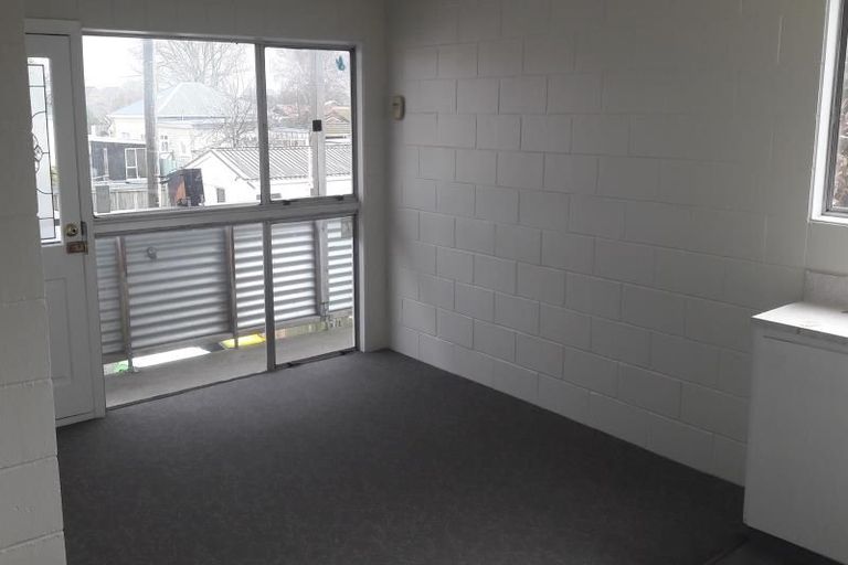 Photo of property in 5/112a Olliviers Road, Phillipstown, Christchurch, 8011