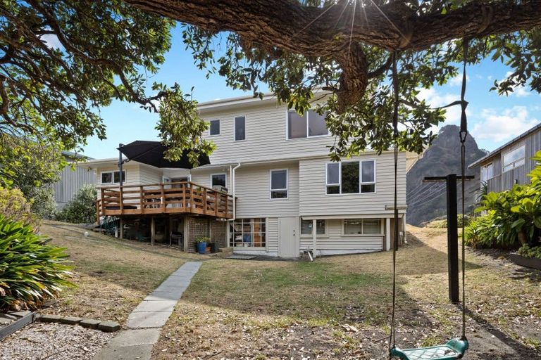 Photo of property in 47 Marine Parade South, Piha, 0772