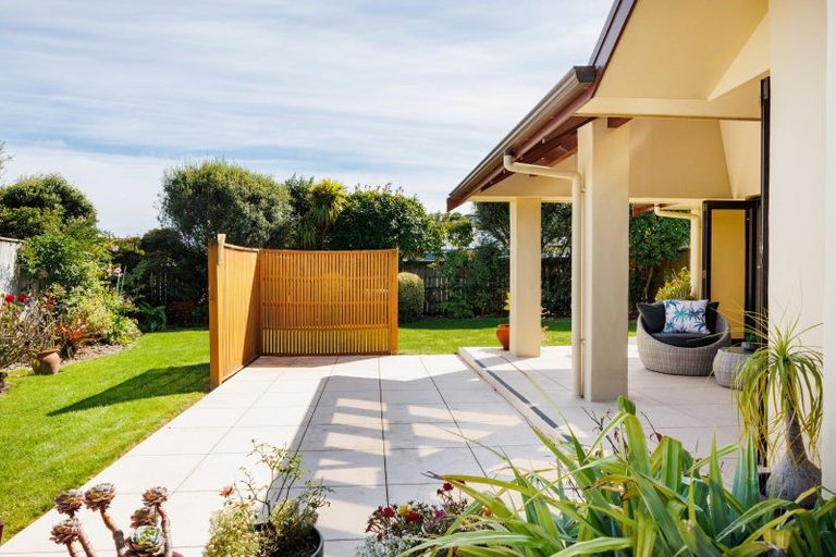 Photo of property in 14 Masefield Terrace, Kelvin Grove, Palmerston North, 4414