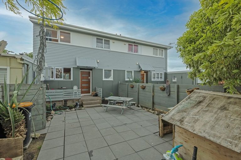 Photo of property in 26 Farnham Avenue, Highbury, Palmerston North, 4412