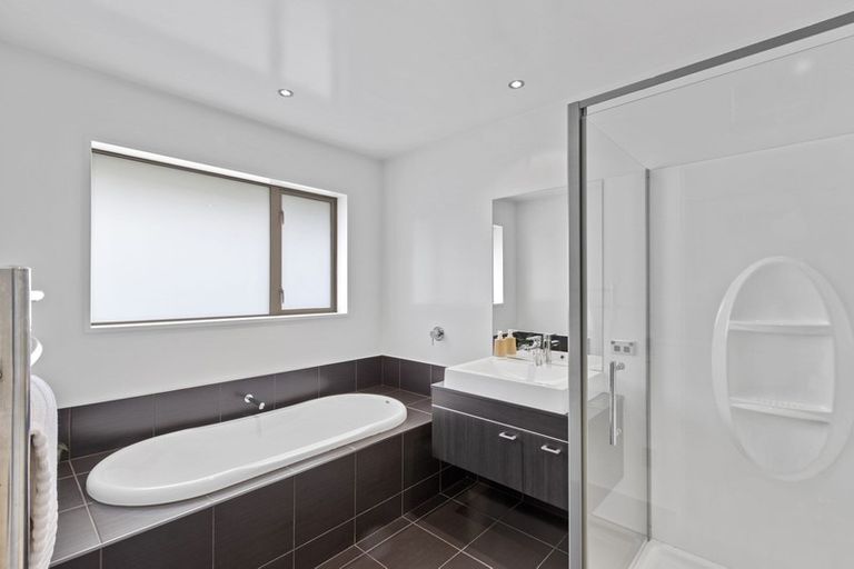 Photo of property in 37 Longspur Avenue, Wigram, Christchurch, 8025