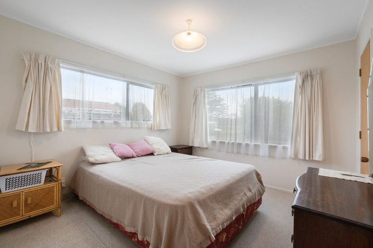 Photo of property in 9 Mcclean Place, Ngatea, 3503