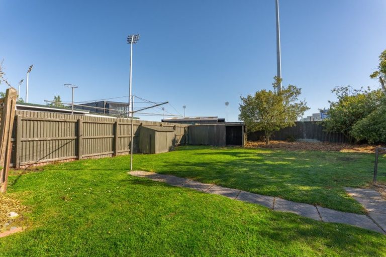 Photo of property in 35 Raymond Street, West End, Timaru, 7910
