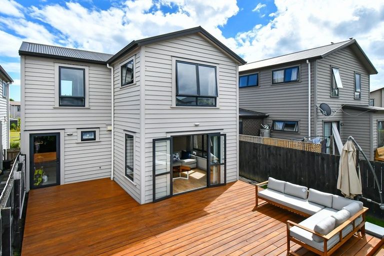 Photo of property in 4 Kuparu Street, Weymouth, Auckland, 2103