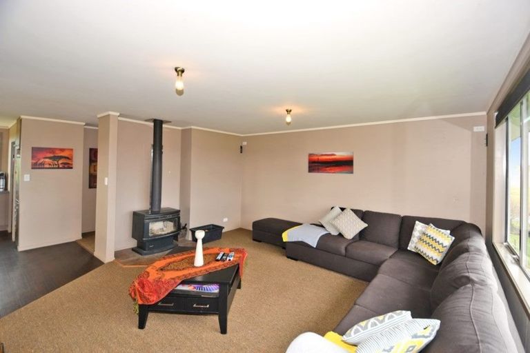 Photo of property in 301 Ranganui Road, Kaiwaka, 0573