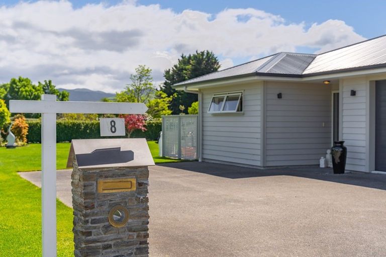 Photo of property in 8 Camellia Lane, Carterton, 5713