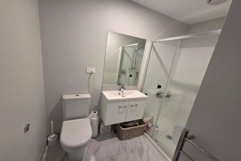 Photo of property in 9/3 Fairdale Place, Birkdale, Auckland, 0626