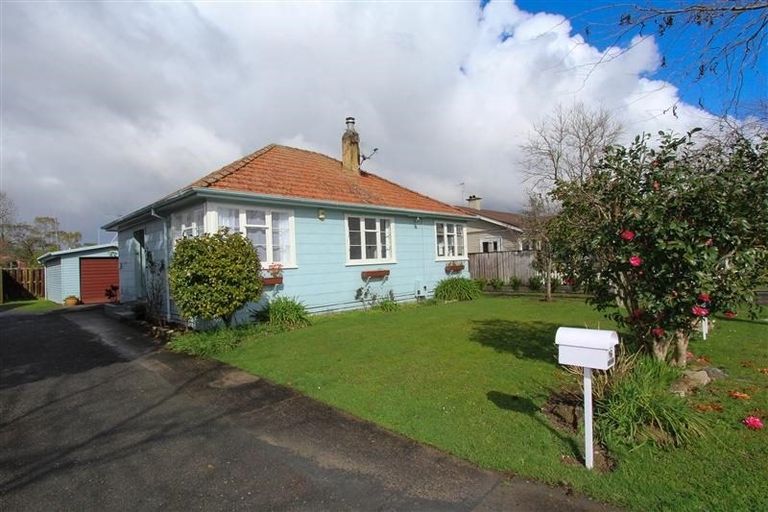 Photo of property in 16 Tranmere Road, Fairfield, Hamilton, 3214