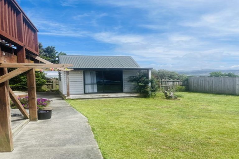 Photo of property in 6 Kekerenga Street, Strathmore Park, Wellington, 6022